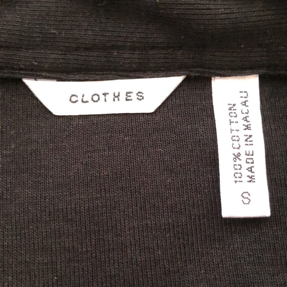 Soft black cotton snap “button” down floral embroidery, snap pockets - Picture 7 of 10